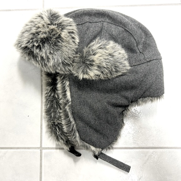 Boy’s Dark Grey Faux Fur Winter Trapper Hat Toque - Picture 4 of 11